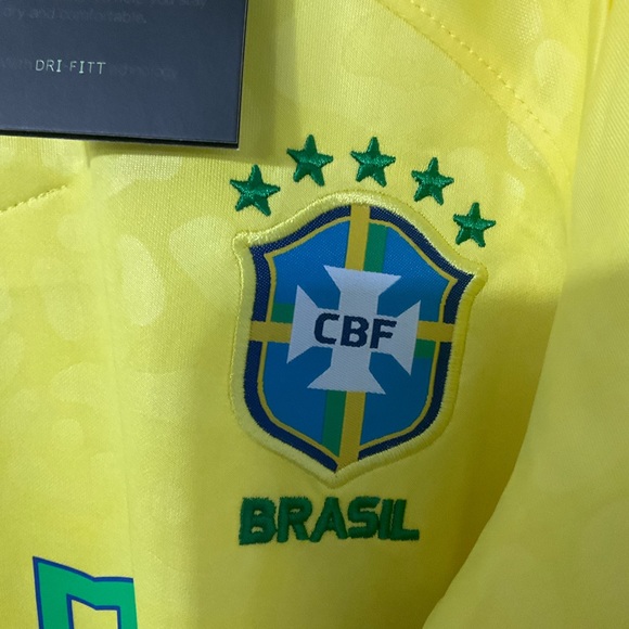 Brazil Neymar Kid Set 2022 Jersey - Picture 3 of 8
